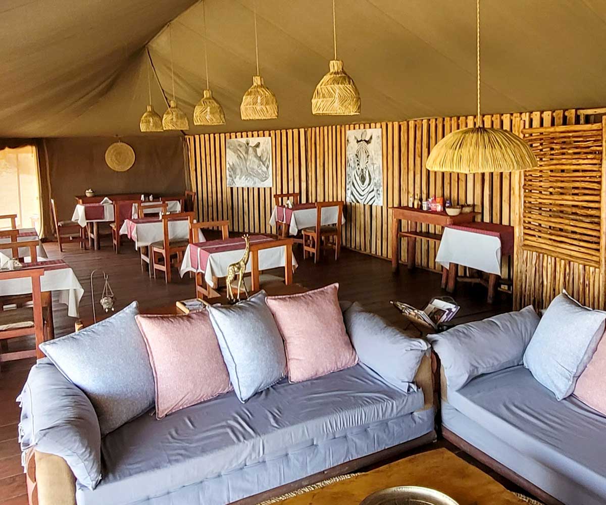 Zawadi Serengeti Camp Mess Tent 01